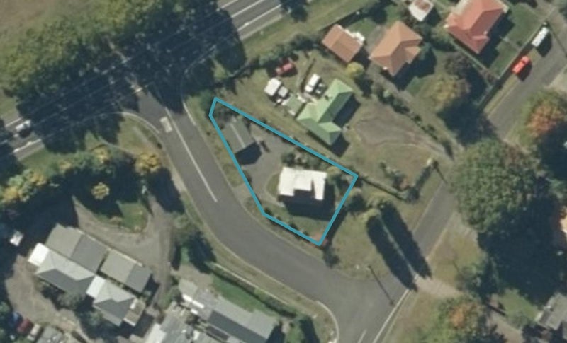 52 Taupahi Road, Tūrangi - Carousel 1