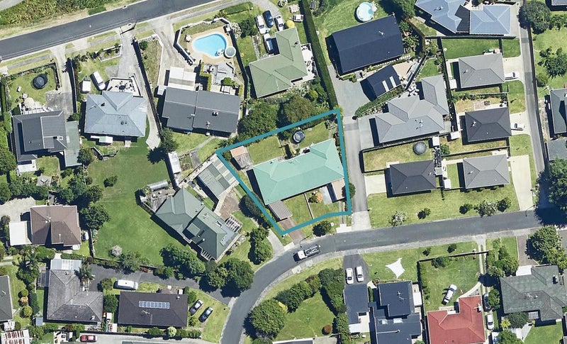 16A Parkvale Road, Otumoetai, Tauranga - Carousel 1