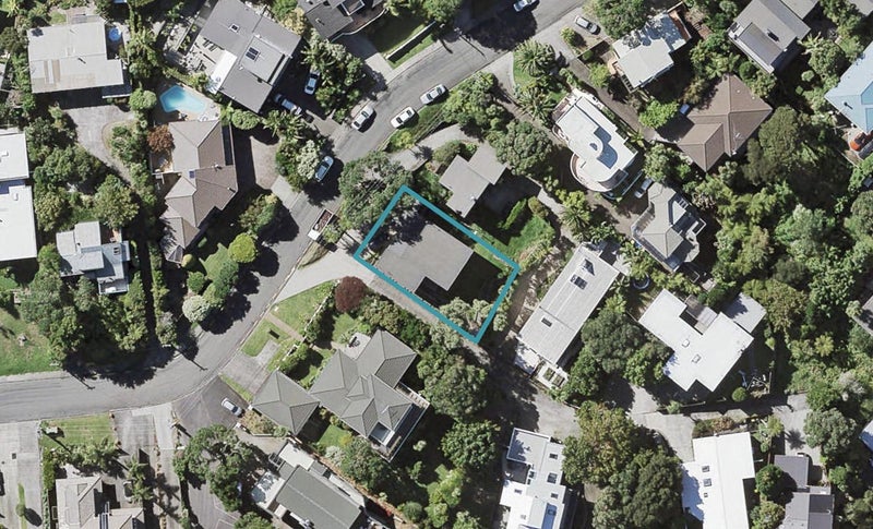 8 Parr Terrace, Castor Bay, Auckland - Carousel 1