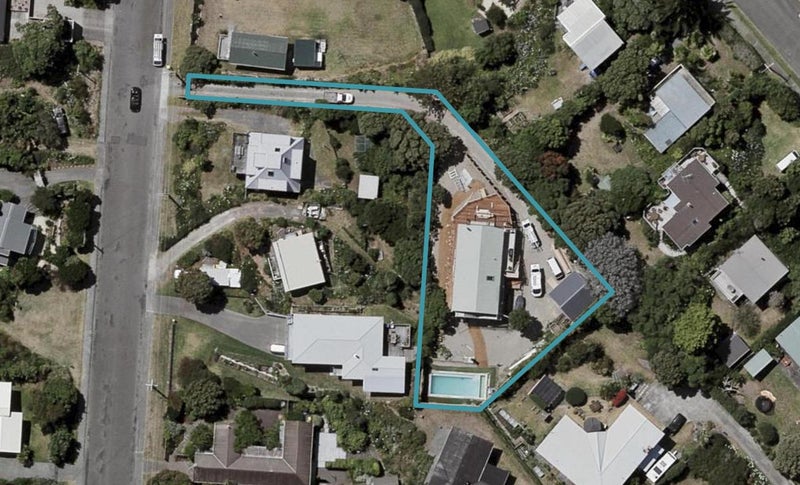 58 Field Way, Waikanae Beach, Waikanae - Carousel 1
