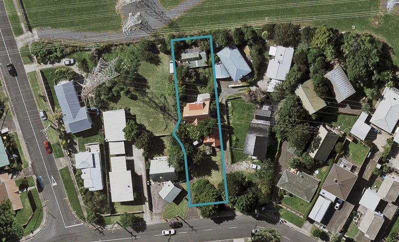 13 Leonard Road, Mount Wellington, Auckland - Carousel 1
