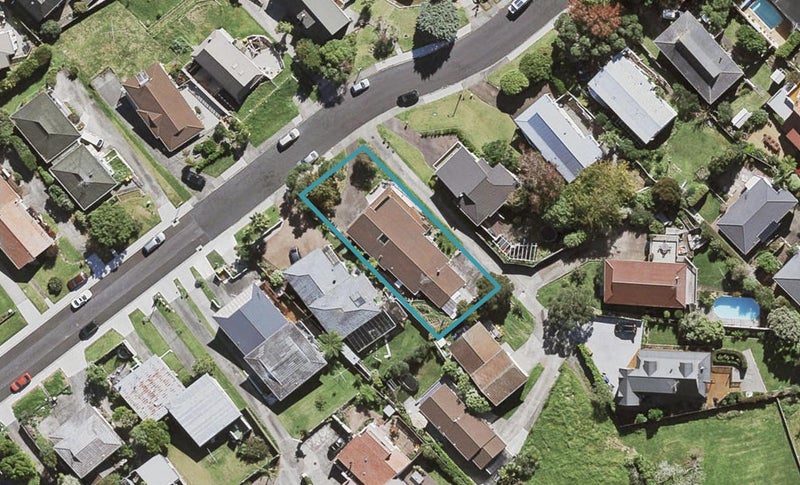 98 Alton Avenue, Hillcrest, Auckland - Carousel 1
