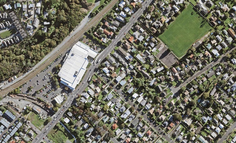 4/2 Ennismore Road, Mount Albert, Auckland - Carousel 1