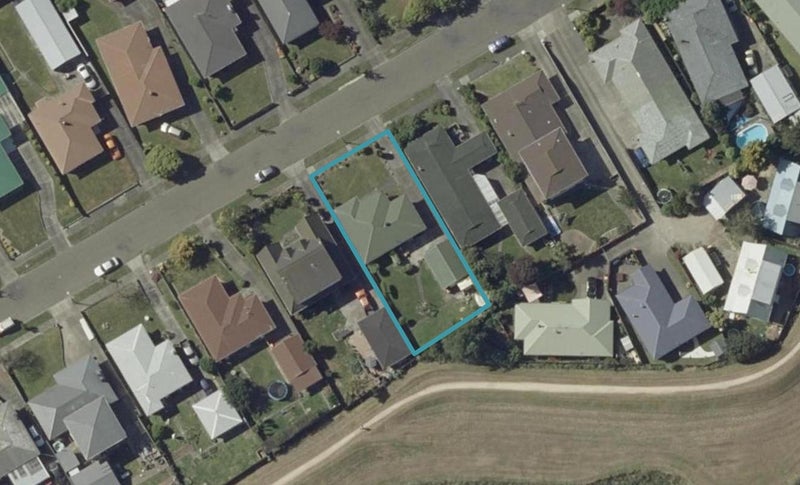 26 Somerset Crescent, Highbury, Palmerston North - Carousel 1