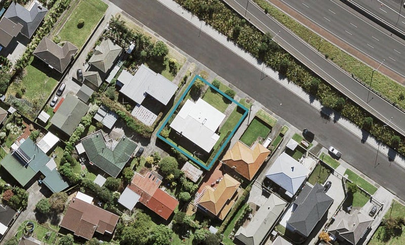 28 Melrose Road East, Hillsborough, Auckland - Carousel 1