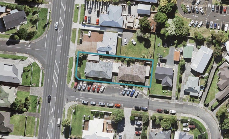 37 Lincoln Road, Henderson, Auckland - Carousel 1