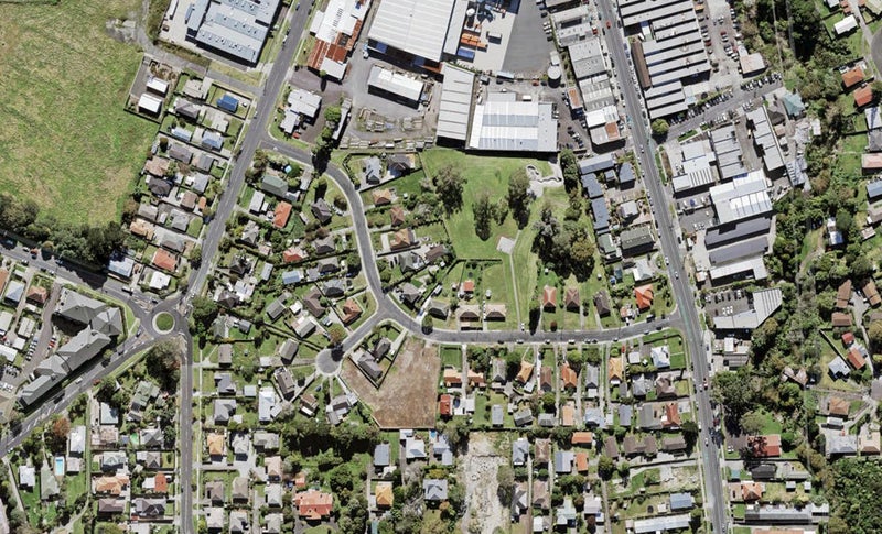 12C Hill Crescent, New Lynn, Auckland - Carousel 1