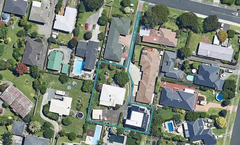 8A Milton Road, Otumoetai, Tauranga - Carousel 1