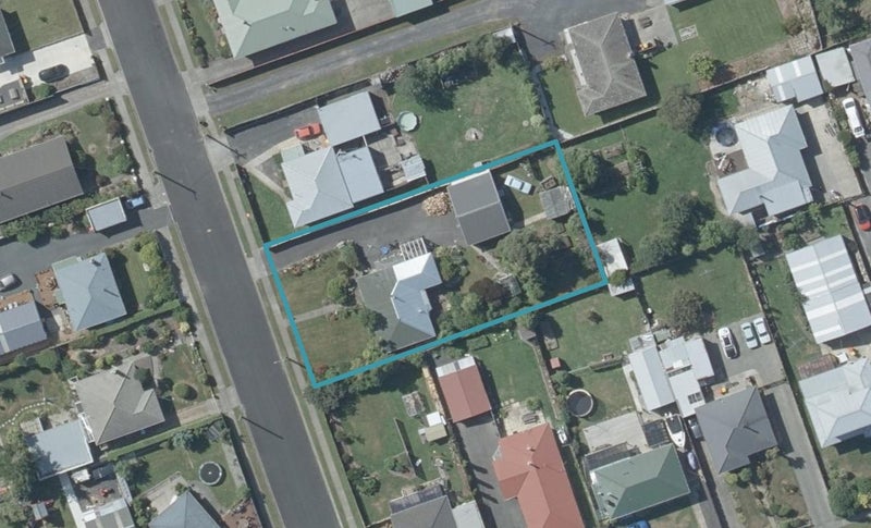 11 Valiant Road, Waldronville, Dunedin - Carousel 1