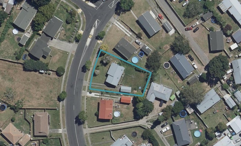 65 Breckons Avenue, Nawton, Hamilton - Carousel 1