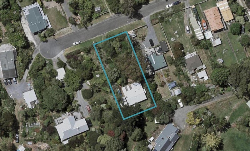 21 Toroa Road, Otaihanga, Paraparaumu - Carousel 1