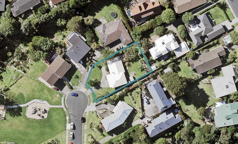 41 Pickwick Parade, Mellons Bay, Auckland - Carousel 1