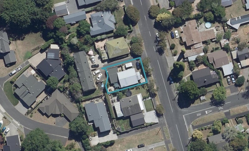 14 Argyle Street, Hamilton East, Hamilton - Carousel 1