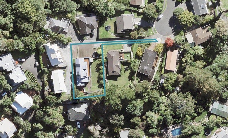12 Kirkdale Place, Northcross, Auckland - Carousel 1