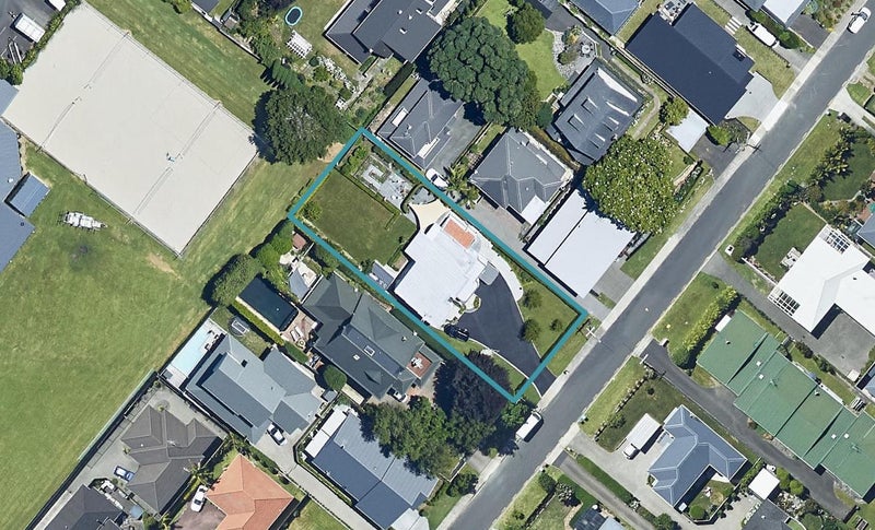12 Briarley Street, Tauranga South, Tauranga - Carousel 1
