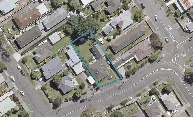 16 Ararino Street, Trentham, Upper Hutt - Carousel 1