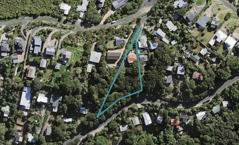 39 Goodwin Avenue, Oneroa, Waiheke Island - Carousel 1