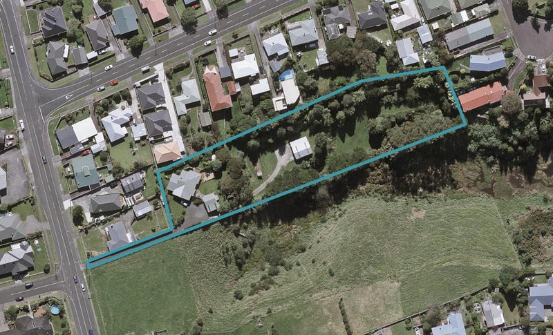 17A Barrett Road, Whalers Gate, New Plymouth - Carousel 1