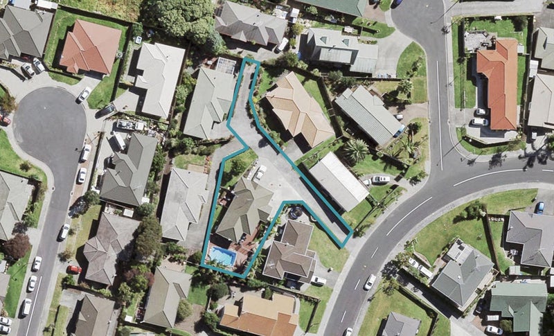 17 Milan Drive, Glen Eden, Auckland - Carousel 1