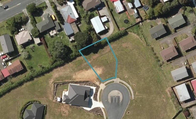 7 Muirfield Rise, Kamo, Whangarei - Carousel 1