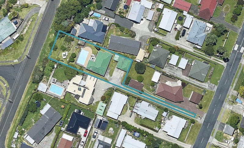 25 Coopers Road, Gate Pa, Tauranga - Carousel 1
