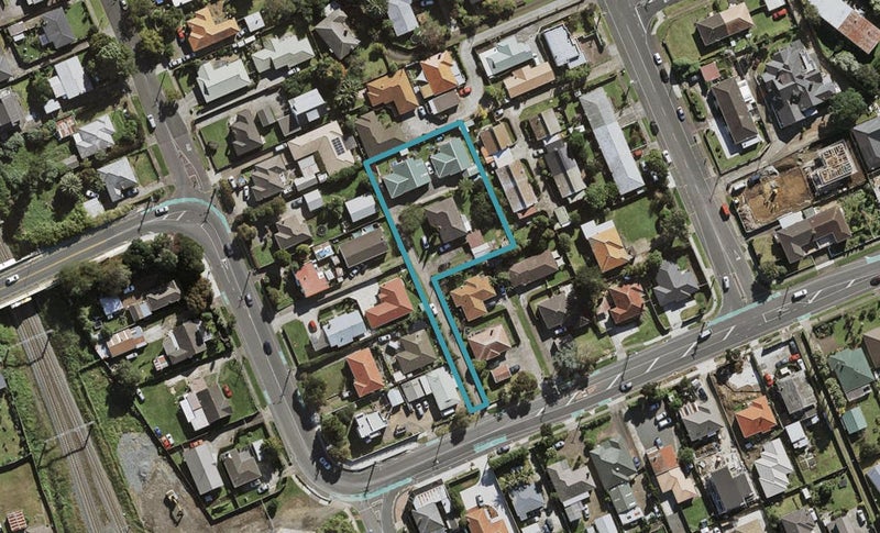 2/197 Puhinui Road, Papatoetoe, Auckland - Carousel 1