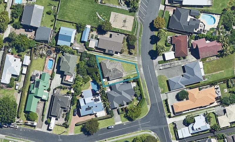 14 Karaka Road, Otumoetai, Tauranga - Carousel 1