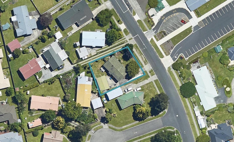 105 Aquarius Drive, Kawaha Point, Rotorua - Carousel 1
