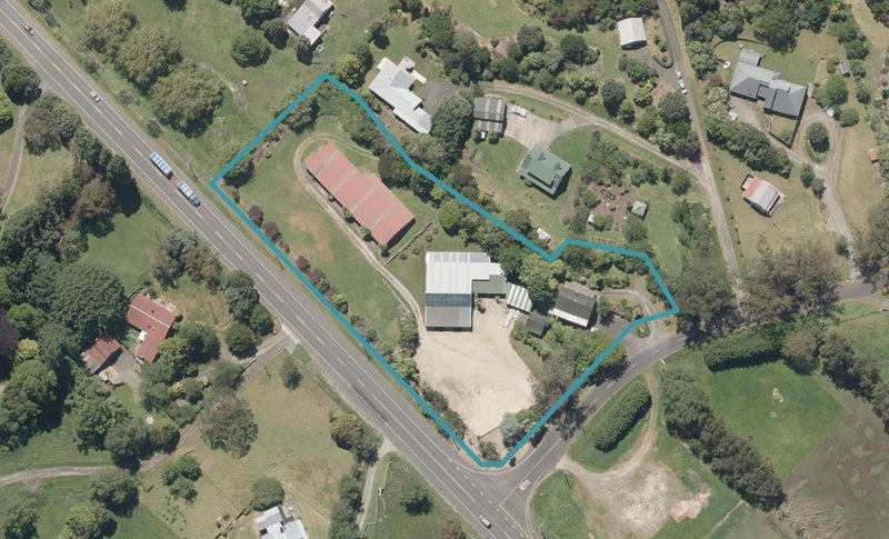 3 Pickwick Road, Otamatea, Whanganui - Carousel 1