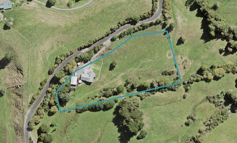 99 Gillespie Road, Papakura - Carousel 1