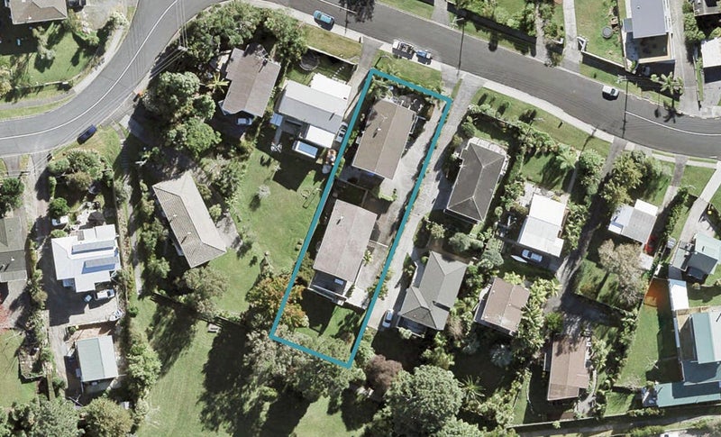 2/60 Killarney Avenue, Torbay, Auckland - Carousel 1
