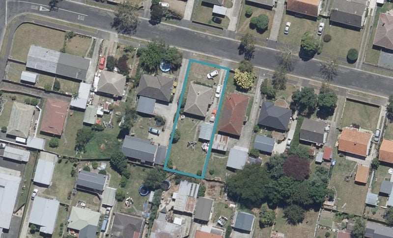 8 Slim Street, Bader, Hamilton - Carousel 1