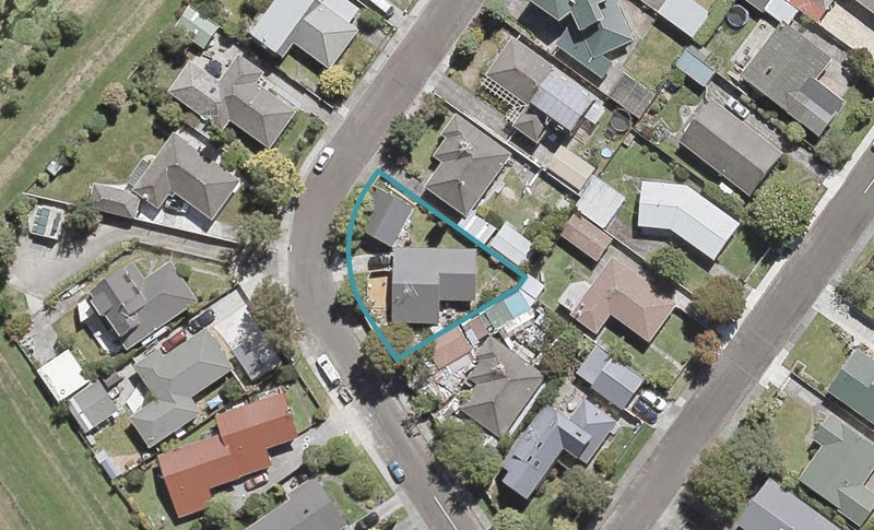 22 Perry Street, Heretaunga, Upper Hutt - Carousel 1