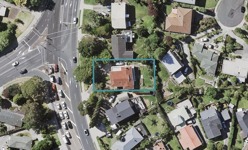 325 East Coast Road, Mairangi Bay, Auckland - Carousel 1