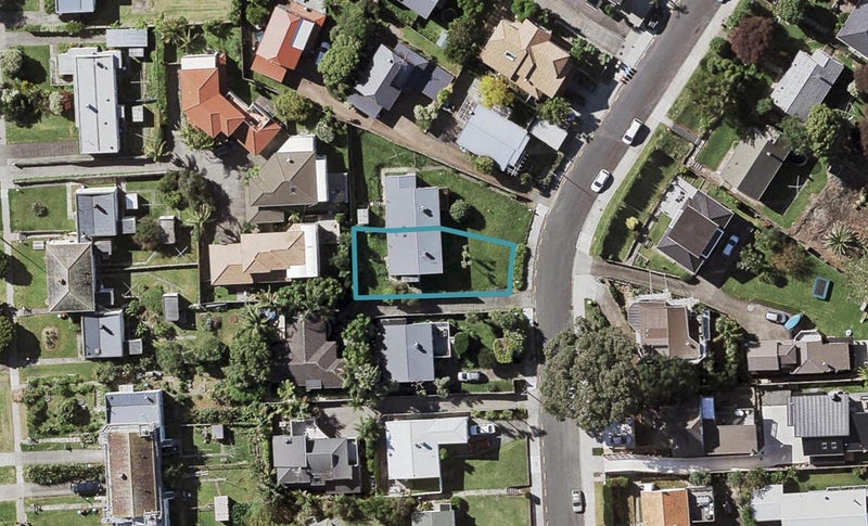 50 Kurahaupo Street, Orakei, Auckland - Carousel 1