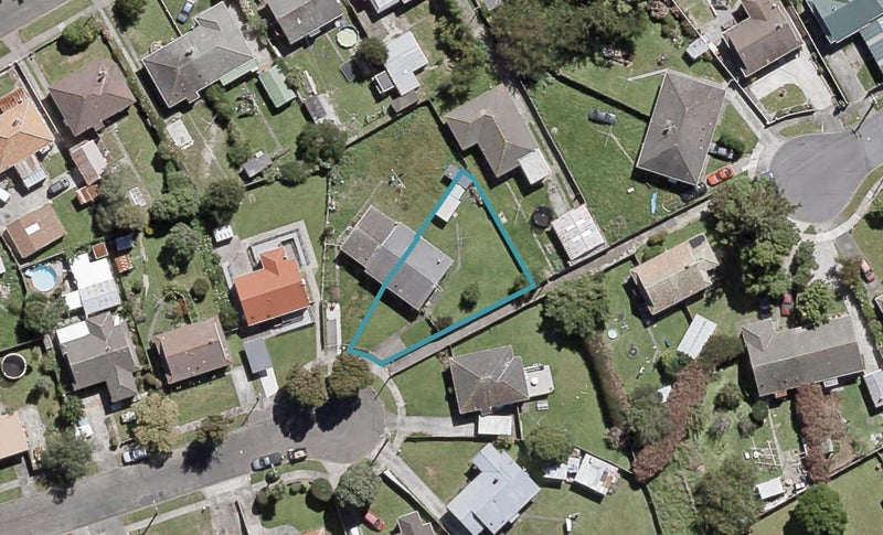 5 Welch Grove, Taita, Lower Hutt - Carousel 1