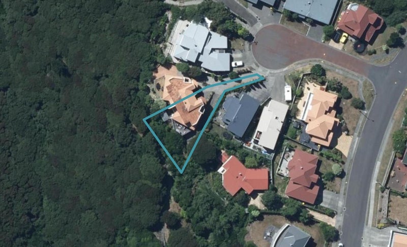 5 Cromarty Place, Papakowhai, Porirua - Carousel 1