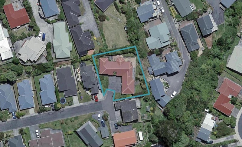 9 Peter Button Place, Johnsonville, Wellington - Carousel 1