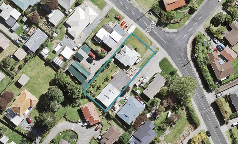 29 Parrs Cross Road, Henderson, Auckland - Carousel 1