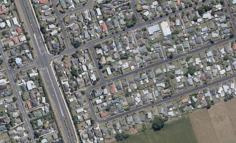 9 Hendon Road, Fairview Downs, Hamilton - Carousel 1