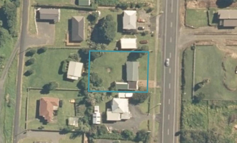 8 North Street, Mōkau - Carousel 1
