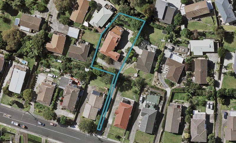 30 Target Road, Totara Vale, Auckland - Carousel 1