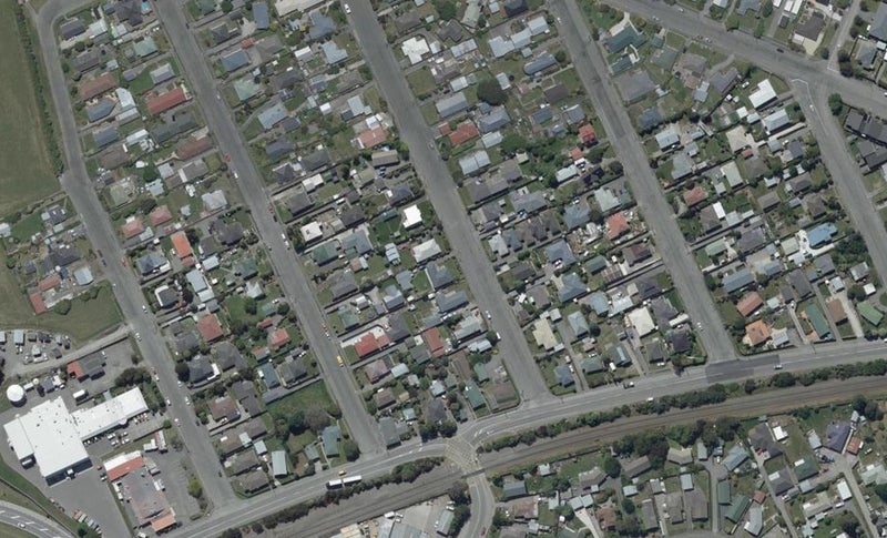 7 Mortlake Street, Islington, Christchurch - Carousel 1