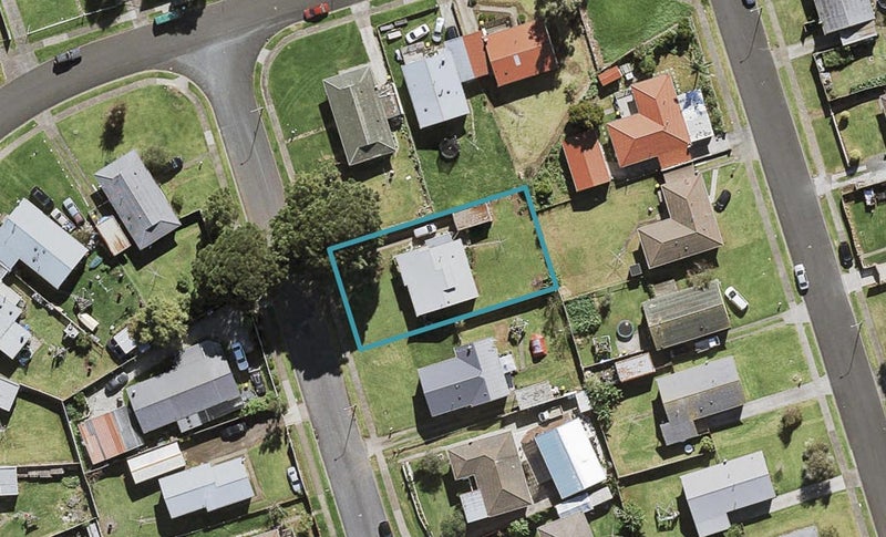 4 Chine Place, Favona, Auckland - Carousel 1