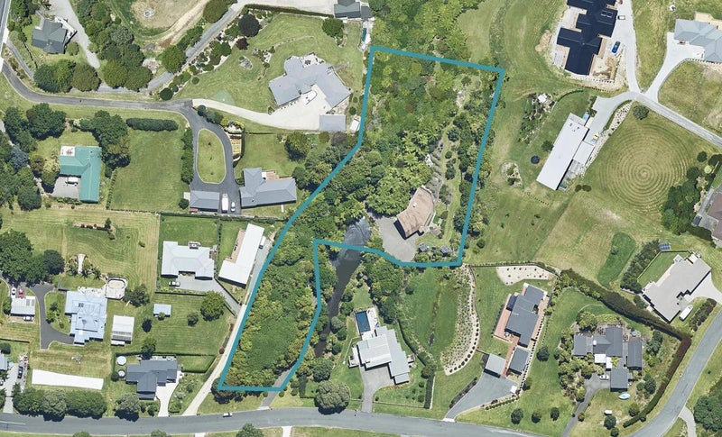 17 Oceana Drive, Welcome Bay, Tauranga - Carousel 1