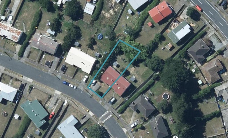 9A Miranda Street, Cannons Creek, Porirua - Carousel 1