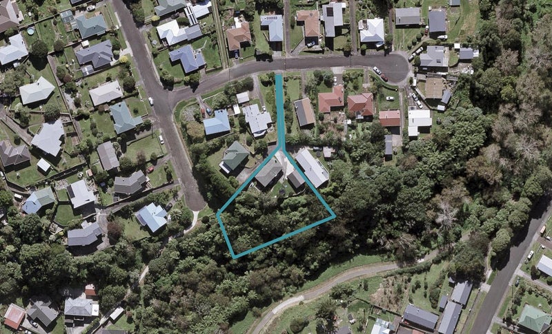 4B Wiremu Place, Blagdon, New Plymouth - Carousel 1