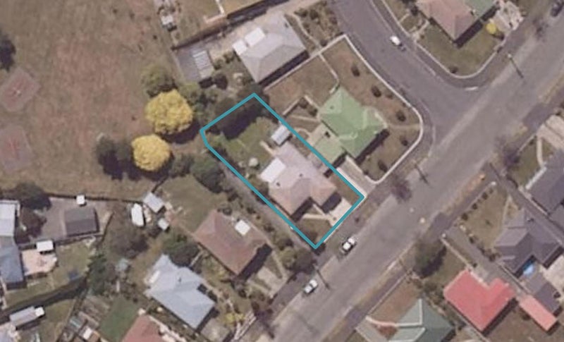 32 Taward Street, Oamaru North, Oamaru - Carousel 1