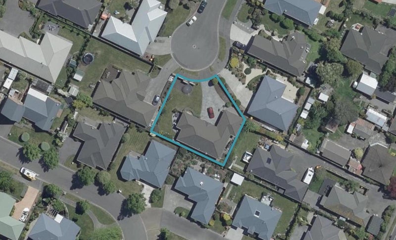 12 Greenmeadow Gardens, Belfast, Christchurch - Carousel 1