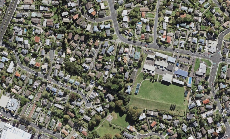 69 Chivalry Road, Glenfield, Auckland - Carousel 1